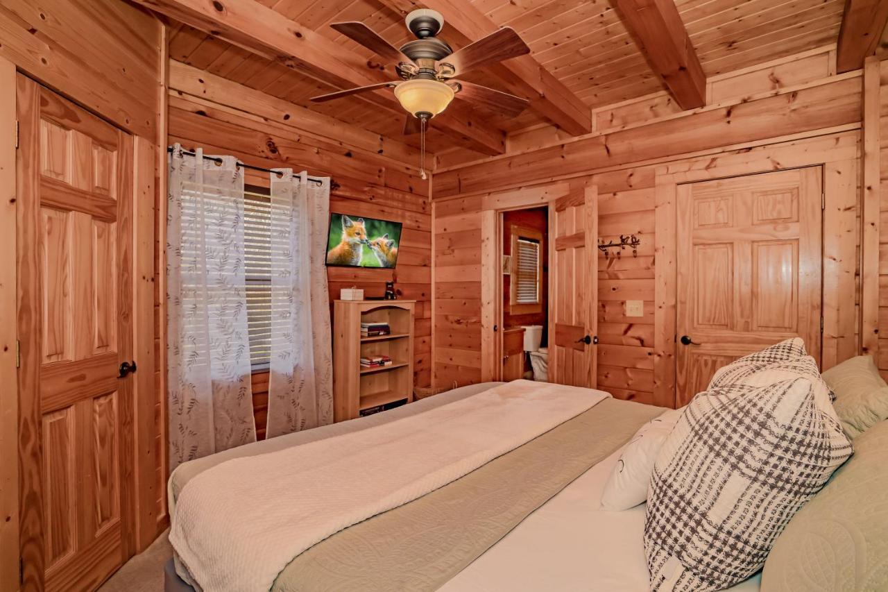 *Family Friendly Cabin Near Dollywood! Pigeon Forge Luaran gambar