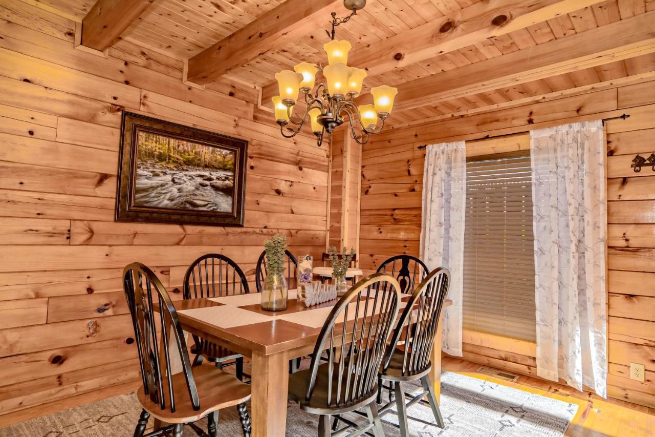 *Family Friendly Cabin Near Dollywood! Pigeon Forge Luaran gambar